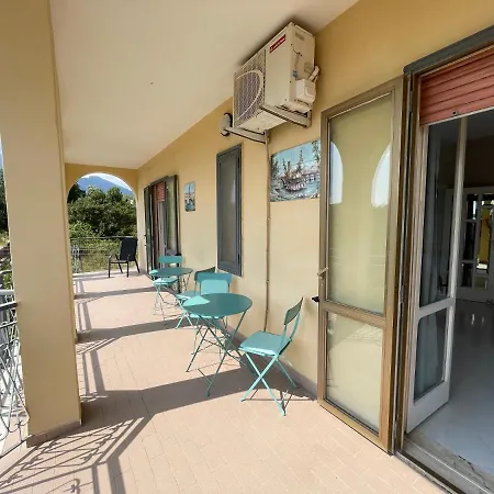 Vesuvius Garden Tatil Evi